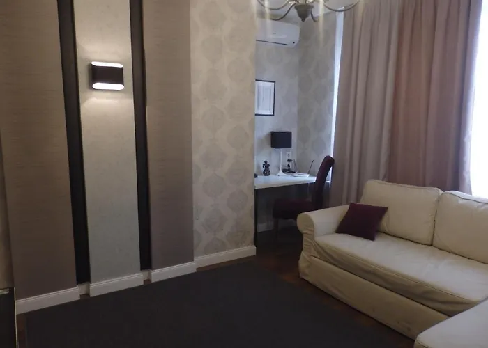 Zoe Apartment